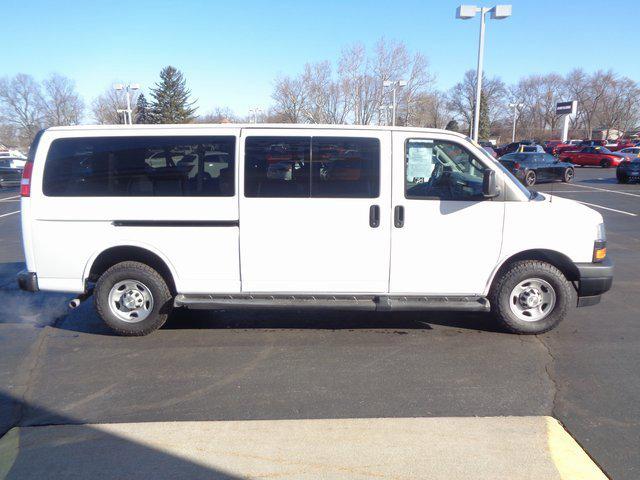 2022 Chevrolet Express Passenger RWD 3500 Extended Wheelbase LS