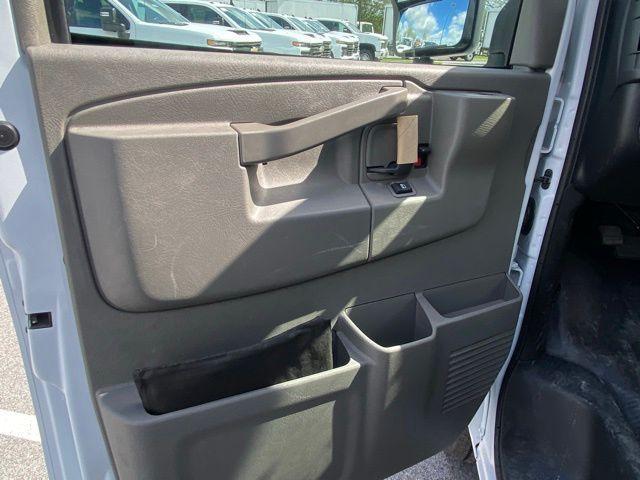 2024 GMC Savana Cutaway Work Van