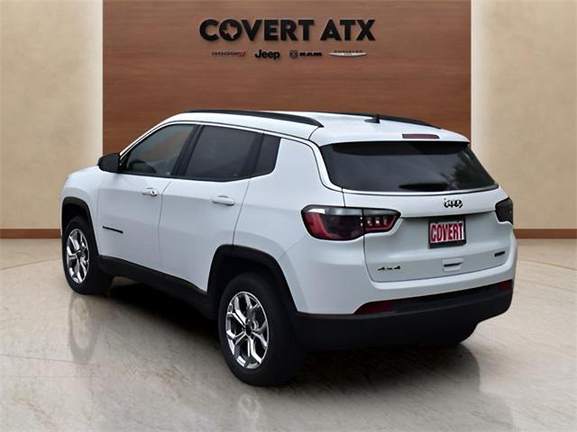 2025 Jeep Compass COMPASS LATITUDE 4X4