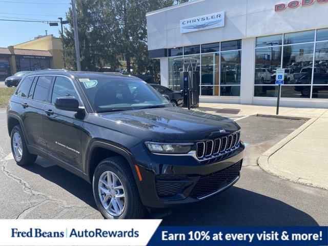 2025 Jeep Grand Cherokee GRAND CHEROKEE LAREDO X 4X4