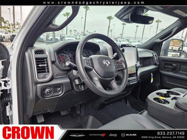 2025 Ram 2500 Tradesman Crew Cab 4x2 8' Box