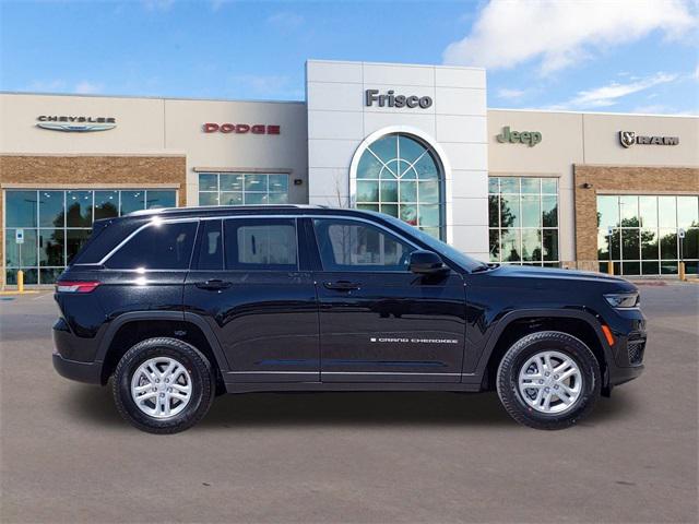 2025 Jeep Grand Cherokee GRAND CHEROKEE LAREDO 4X2