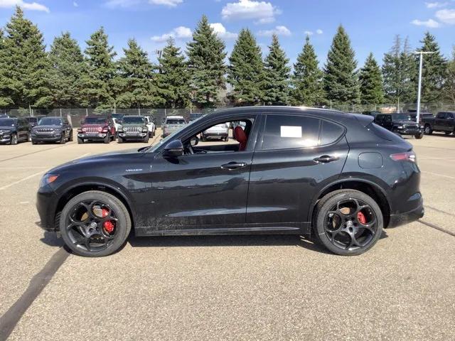 2025 Alfa Romeo Stelvio STELVIO AWD