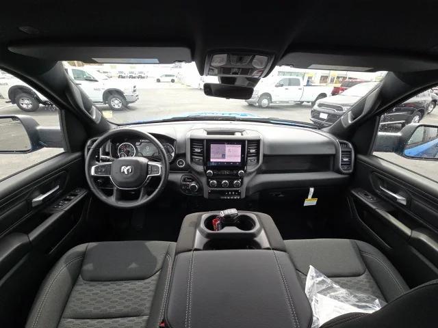 2025 RAM Ram 1500 RAM 1500 WARLOCK CREW CAB 4X4 57 BOX