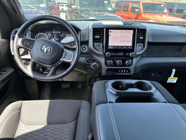 2025 RAM Ram 1500 RAM 1500 TRADESMAN CREW CAB 4X4 57 BOX