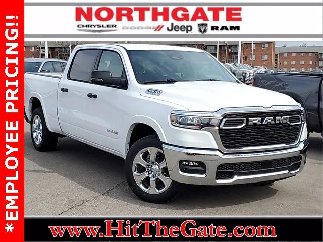 2025 RAM Ram 1500 RAM 1500 BIG HORN CREW CAB 4X4 64 BOX