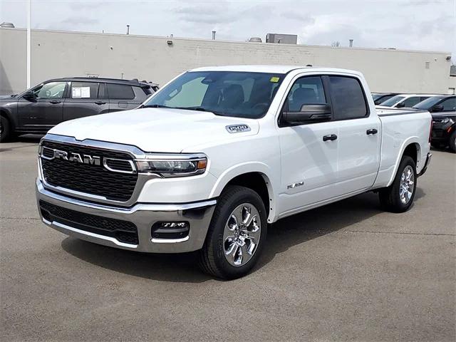 2025 RAM Ram 1500 RAM 1500 BIG HORN CREW CAB 4X4 64 BOX