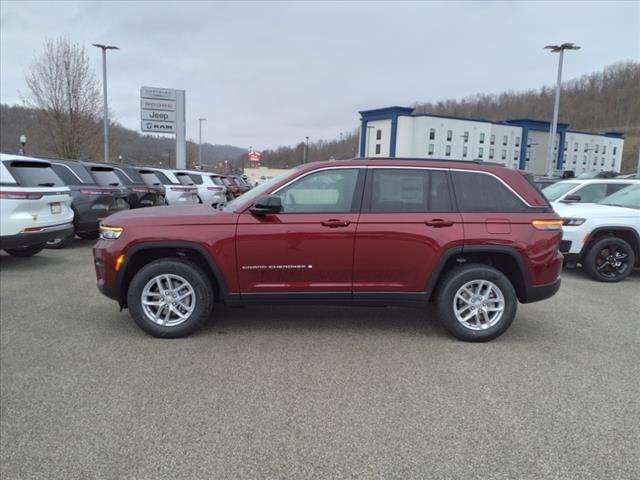 2025 Jeep Grand Cherokee GRAND CHEROKEE LAREDO X 4X4