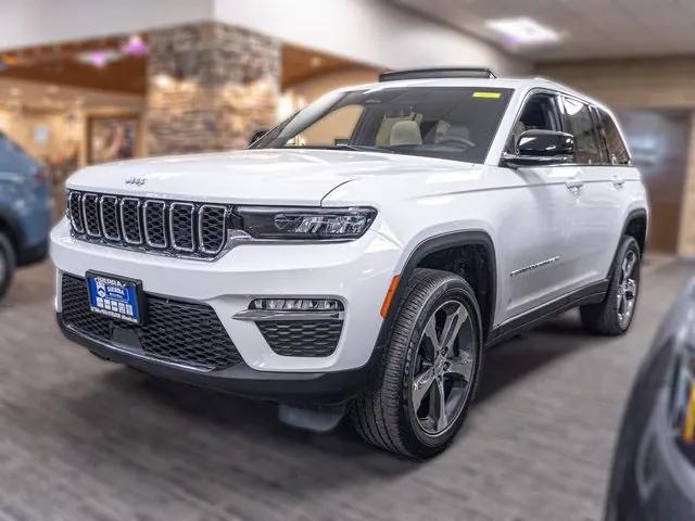 2025 Jeep Grand Cherokee GRAND CHEROKEE LIMITED 4X4