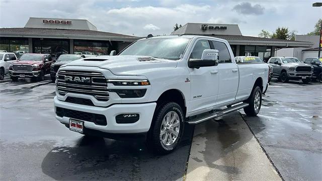 2025 RAM Ram 3500 RAM 3500 LARAMIE CREW CAB 4X4 8 BOX
