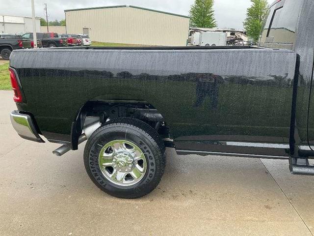 2025 RAM Ram 2500 RAM 2500 TRADESMAN CREW CAB 4X4 8 BOX