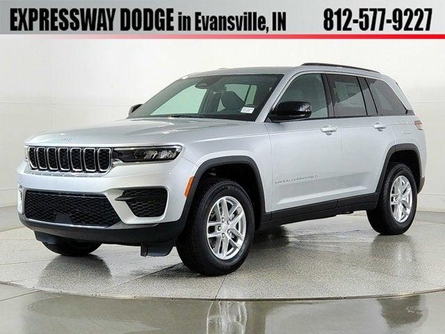 2025 Jeep Grand Cherokee GRAND CHEROKEE LAREDO X 4X4