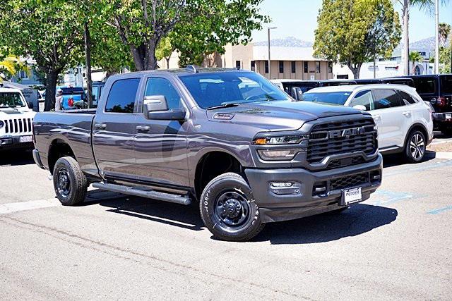 2025 RAM Ram 2500 RAM 2500 TRADESMAN CREW CAB 4X4 64 BOX
