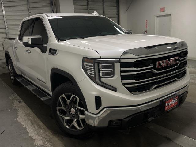 2023 GMC Sierra 1500 4WD Crew Cab Short Box SLT