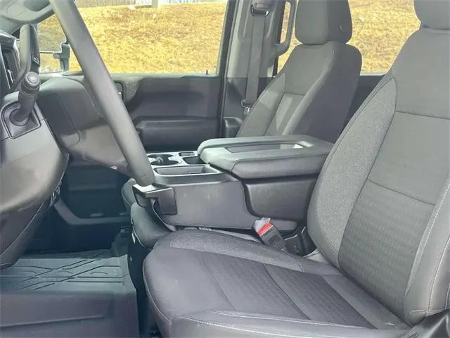 2024 Chevrolet Silverado 2500HD 4WD Crew Cab Standard Bed Custom