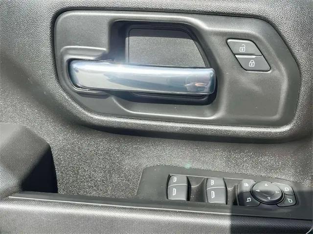 2024 Chevrolet Silverado 2500HD 4WD Crew Cab Standard Bed Custom
