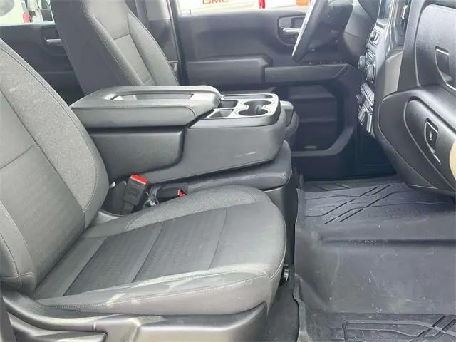 2024 Chevrolet Silverado 2500HD 4WD Crew Cab Standard Bed Custom