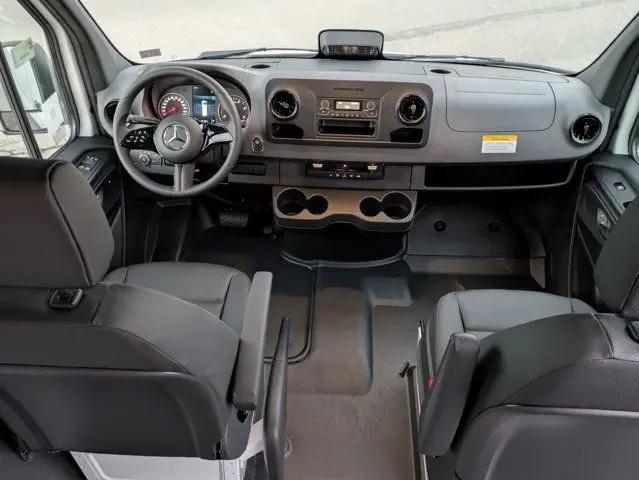 2025 Mercedes-Benz Sprinter 2500 Standard Roof 4-Cyl Diesel
