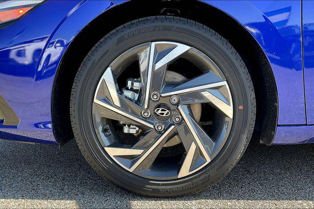 New 2025 Hyundai Elantra For Sale in Olive Branch, MS
