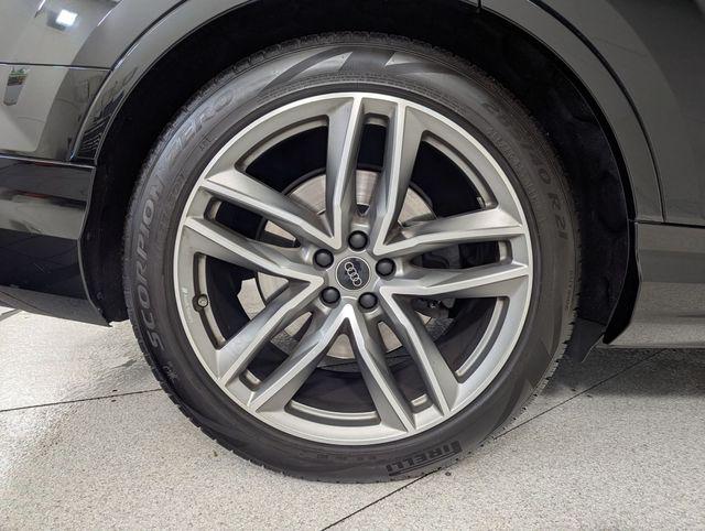 2025 Audi SQ7 Premium Plus TFSI quattro Tiptronic