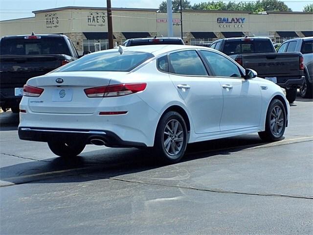 2020 Kia Optima LX