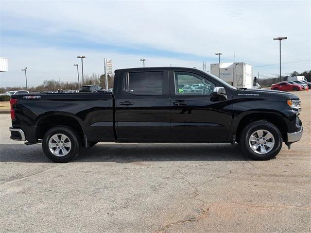 2023 Chevrolet Silverado 1500 4WD Crew Cab Standard Bed LT