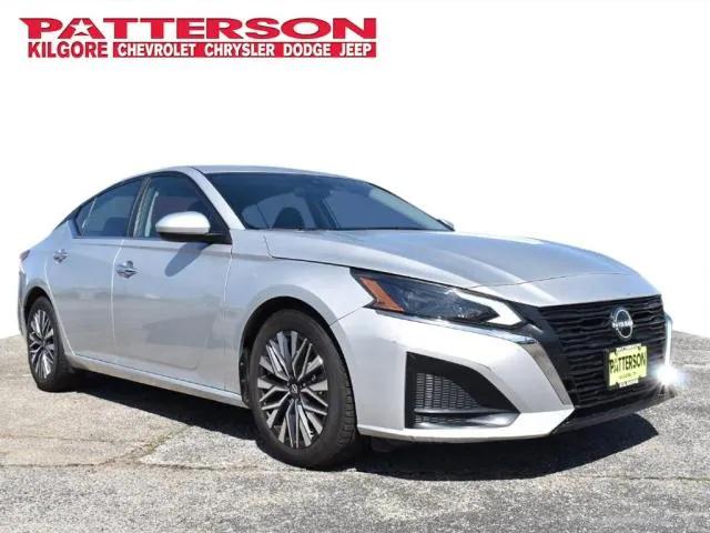 2023 Nissan Altima SV FWD