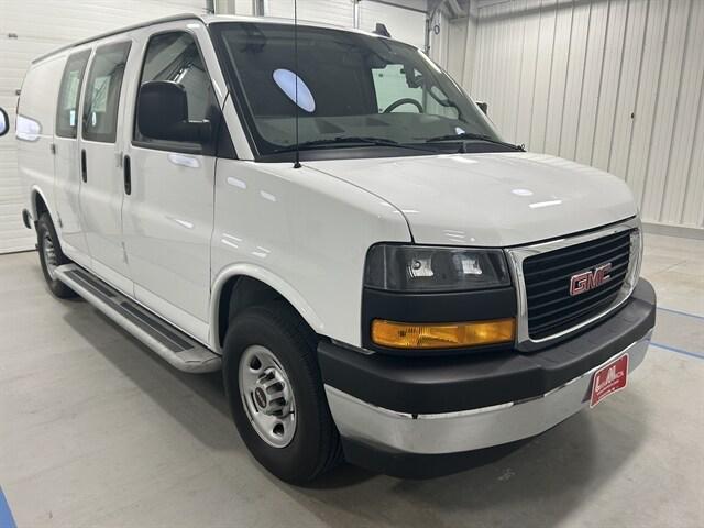 2022 GMC Savana Cargo RWD 2500 Regular Wheelbase Work Van