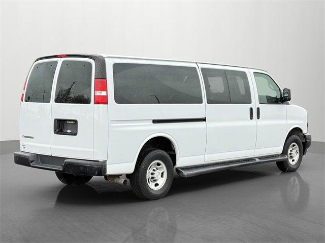 2022 Chevrolet Express Passenger RWD 3500 Extended Wheelbase LS