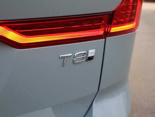 2025 Volvo XC60 Plug-In Hybrid T8 Ultra