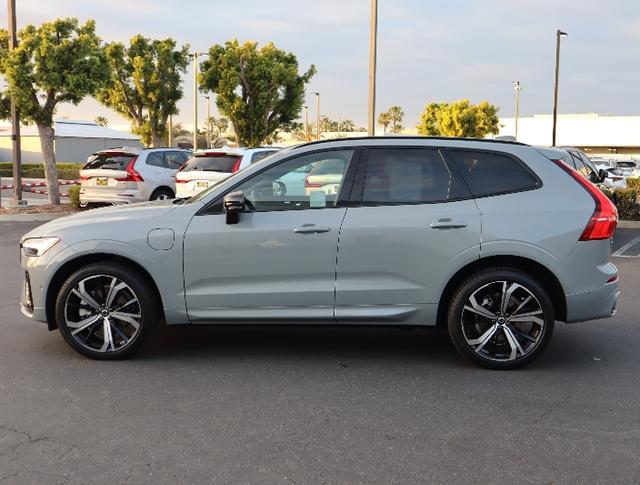 2025 Volvo XC60 Plug-In Hybrid T8 Ultra