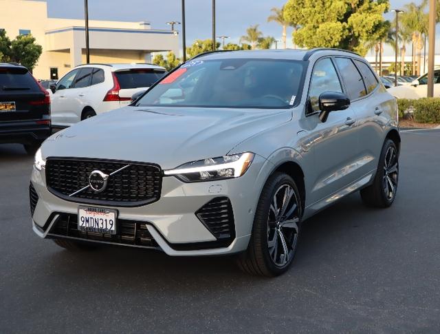 2025 Volvo XC60 Plug-In Hybrid T8 Ultra