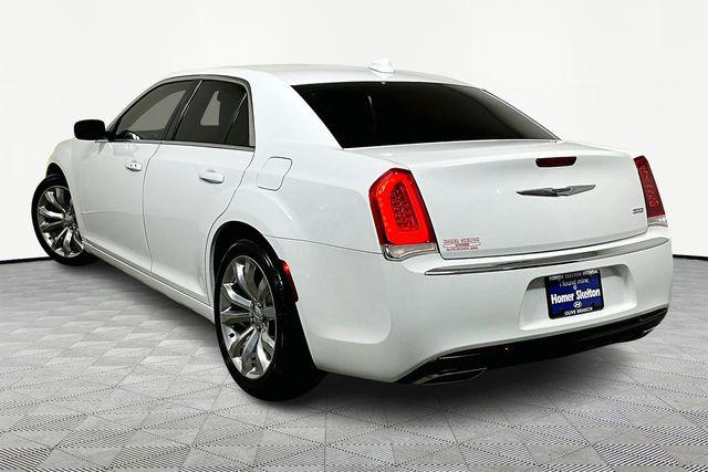 Used 2018 Chrysler 300 For Sale in Olive Branch, MS