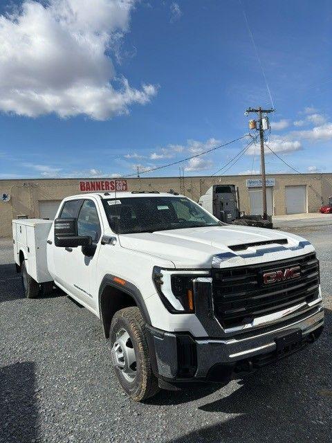 2025 GMC Sierra 3500HD Pro
