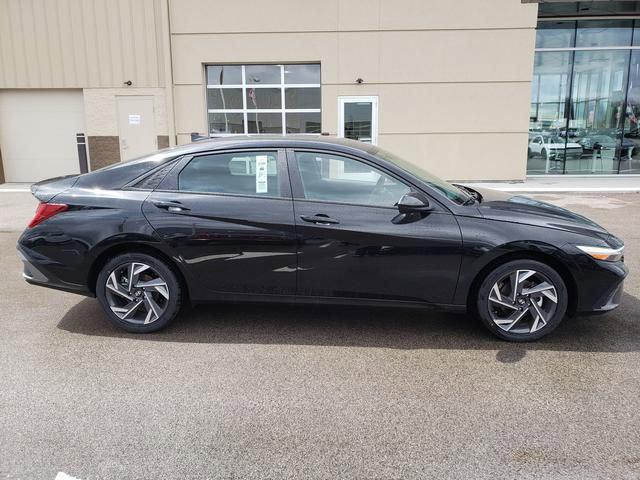 2025 Hyundai Elantra Hybrid SEL Sport