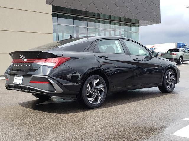 2025 Hyundai Elantra Hybrid SEL Sport