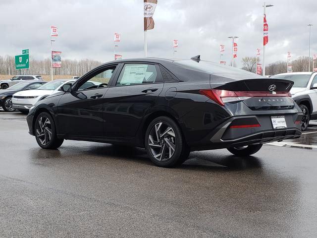 2025 Hyundai Elantra Hybrid SEL Sport