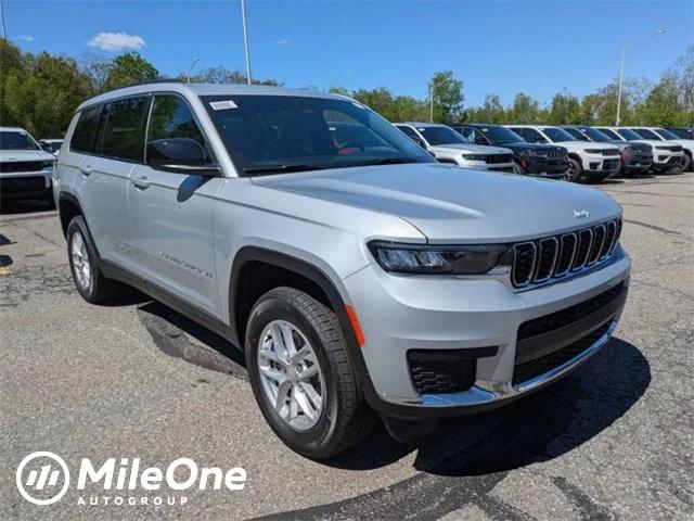 2025 Jeep Grand Cherokee GRAND CHEROKEE L LAREDO X 4X4