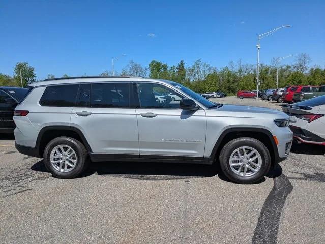2025 Jeep Grand Cherokee GRAND CHEROKEE L LAREDO X 4X4