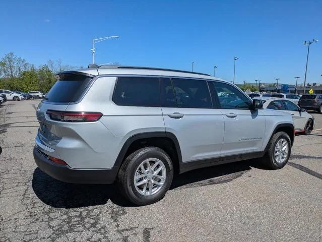 2025 Jeep Grand Cherokee GRAND CHEROKEE L LAREDO X 4X4