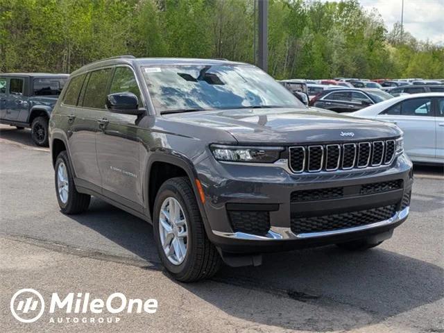 2025 Jeep Grand Cherokee GRAND CHEROKEE L LAREDO X 4X4