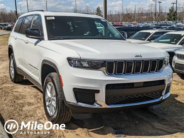 2025 Jeep Grand Cherokee GRAND CHEROKEE L LAREDO X 4X4