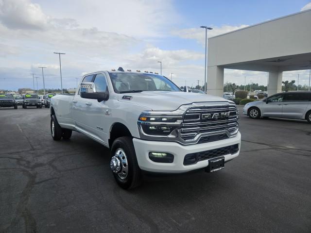 2025 RAM Ram 3500 RAM 3500 LARAMIE CREW CAB 4X4 8 BOX