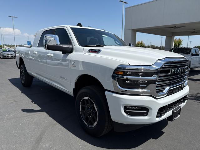 2025 RAM Ram 2500 RAM 2500 LARAMIE MEGA CAB 4X4 64 BOX