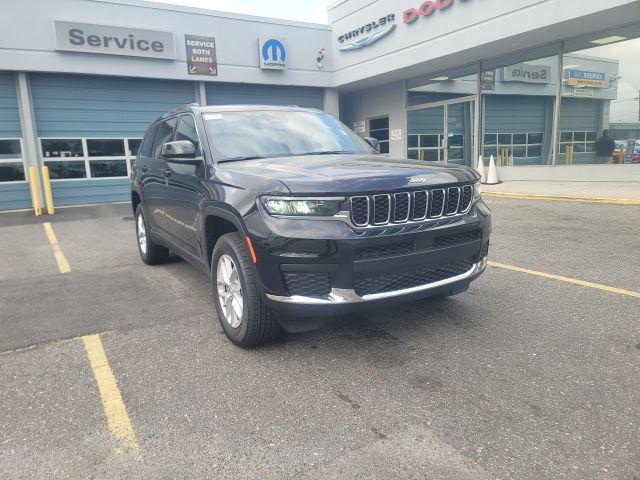 2025 Jeep Grand Cherokee GRAND CHEROKEE L LAREDO 4X2