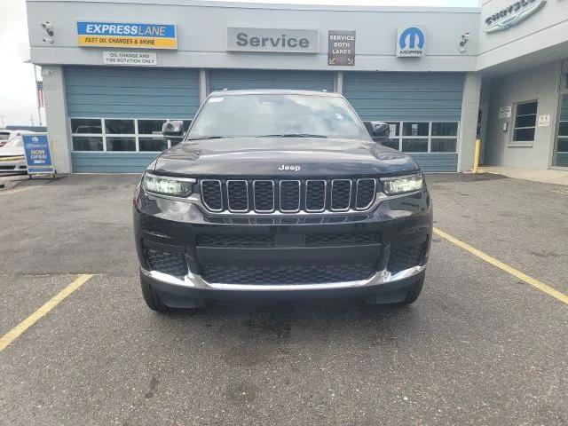 2025 Jeep Grand Cherokee GRAND CHEROKEE L LAREDO 4X2