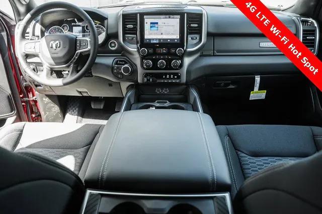 2025 RAM Ram 1500 RAM 1500 BIG HORN CREW CAB 4X4 64 BOX