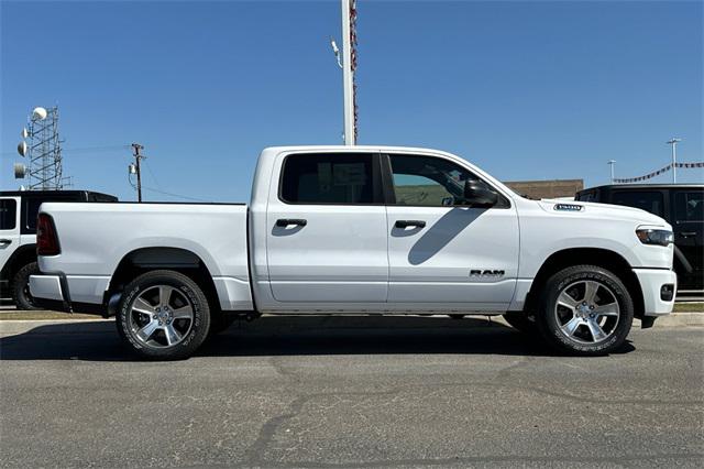 2025 RAM Ram 1500 RAM 1500 TRADESMAN CREW CAB 4X4 57 BOX