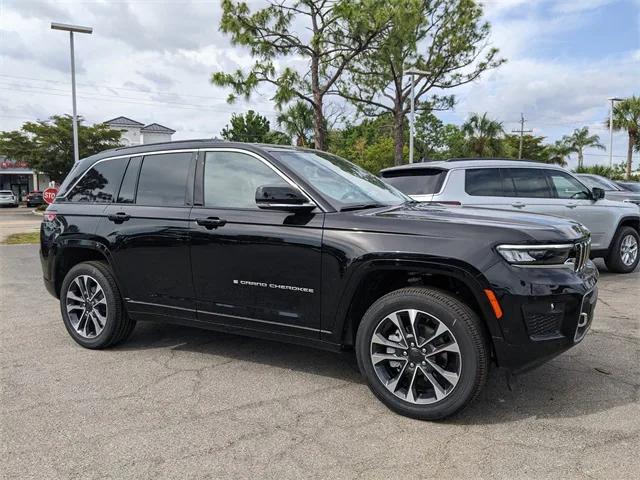 2025 Jeep Grand Cherokee GRAND CHEROKEE OVERLAND 4X4