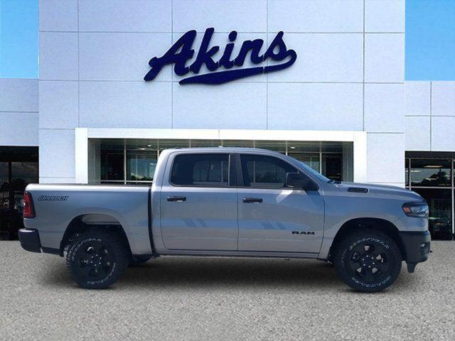 2025 RAM Ram 1500 RAM 1500 WARLOCK CREW CAB 4X4 57 BOX